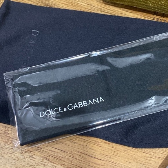 Dolce & Gabbana Case Velvet Hard Sunglass Case NIB - Picture 5 of 5